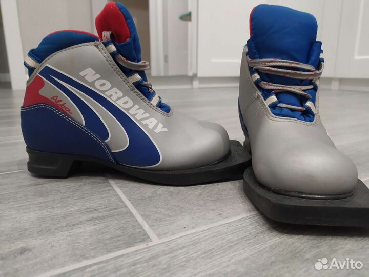 Ботинки лыжные детские 30