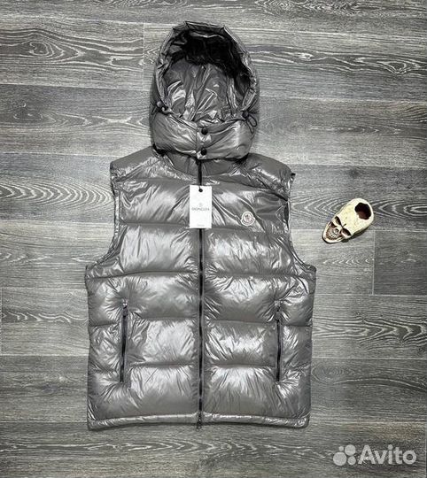 Жилетка Moncler глянцевая