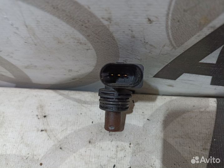 Датчик распредвала Volkswagen Golf 4