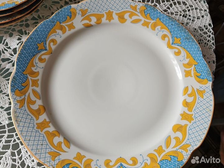 Набор столовой посуды на 6 персон