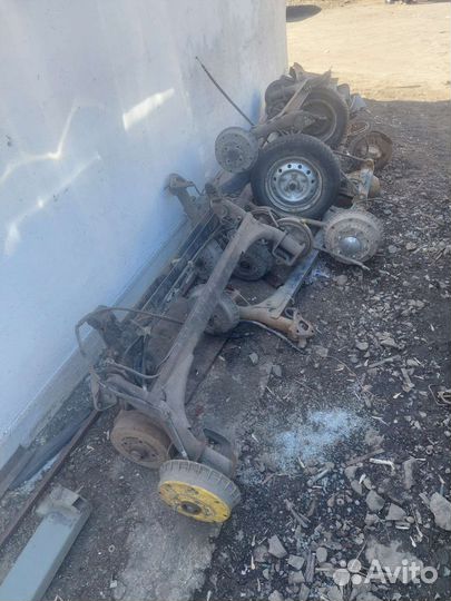 Балка задняя в сборе с барабанами ваз 2110-12