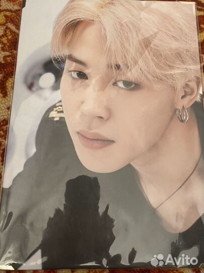 Постер бтс + книга