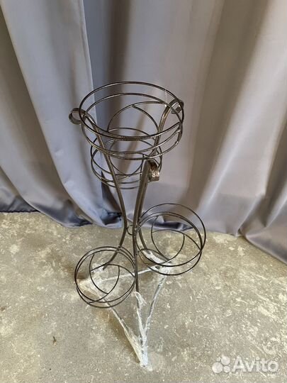 Подставка для цветов металлическая новая