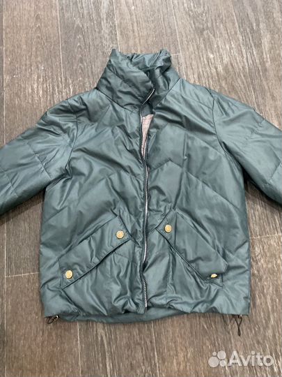 Ветровка женская