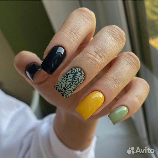 Маникюр, педикюр, наращивание ногтей