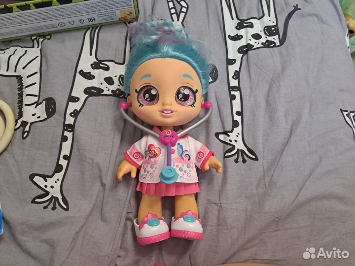 Кукла kindi kids