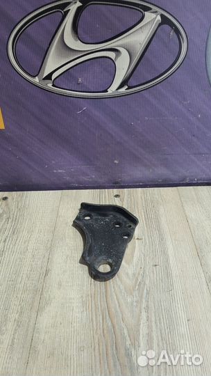 Кронштейн площадка крепление генератора Hyundai so