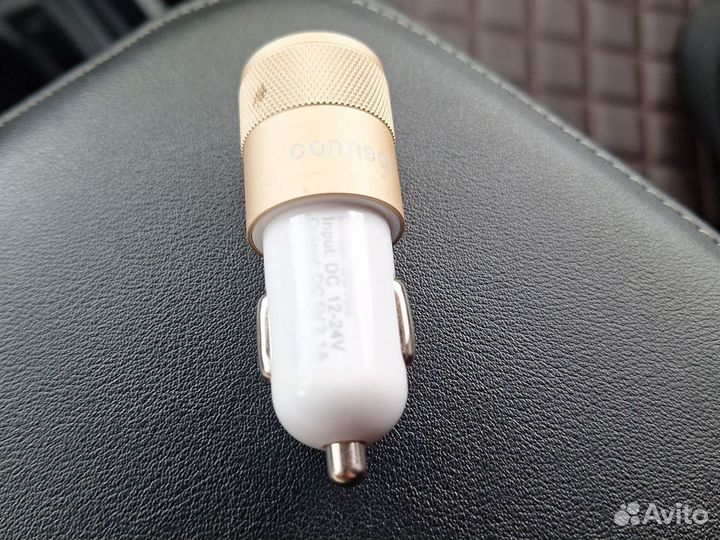 Автомобильное зарядное устройство USB 12v