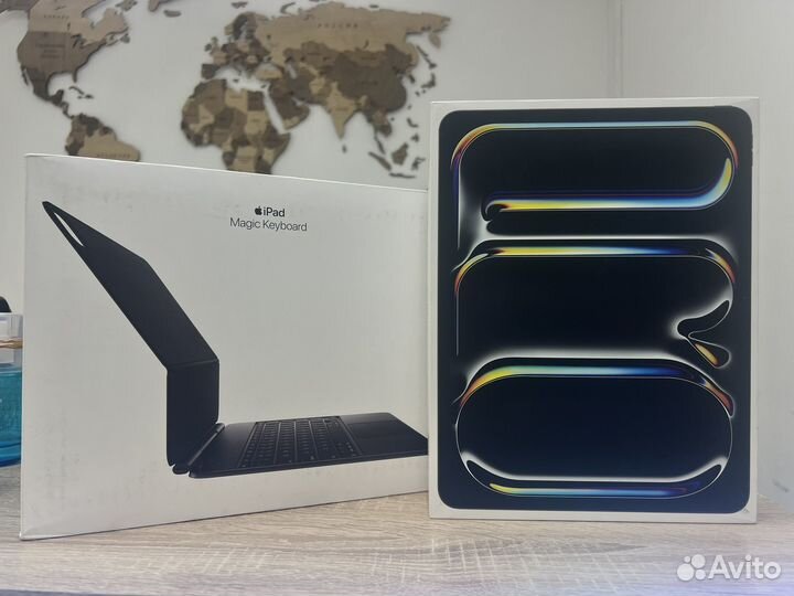 Apple iPad Pro 13 M4 + Magic Keybord