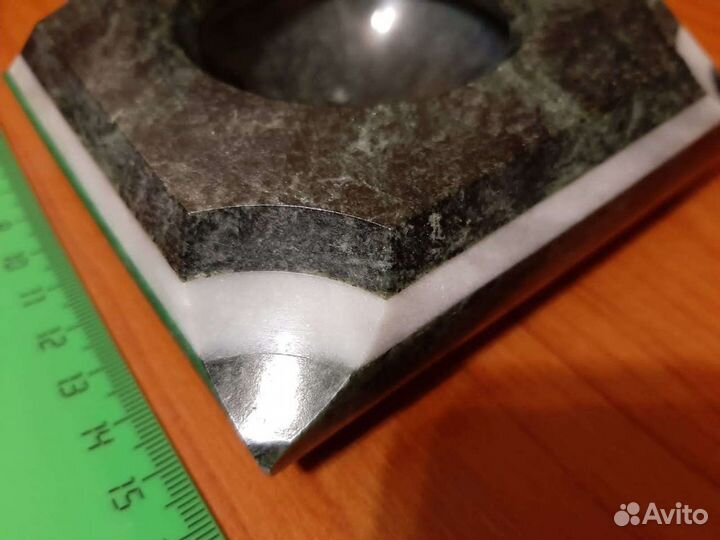 Пепельница, офиокальцит