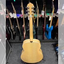 Акустическая гитара