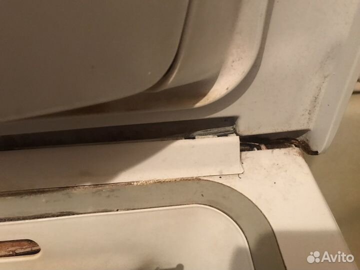 Стиральная машина с вертикальной загрузкой Indesit