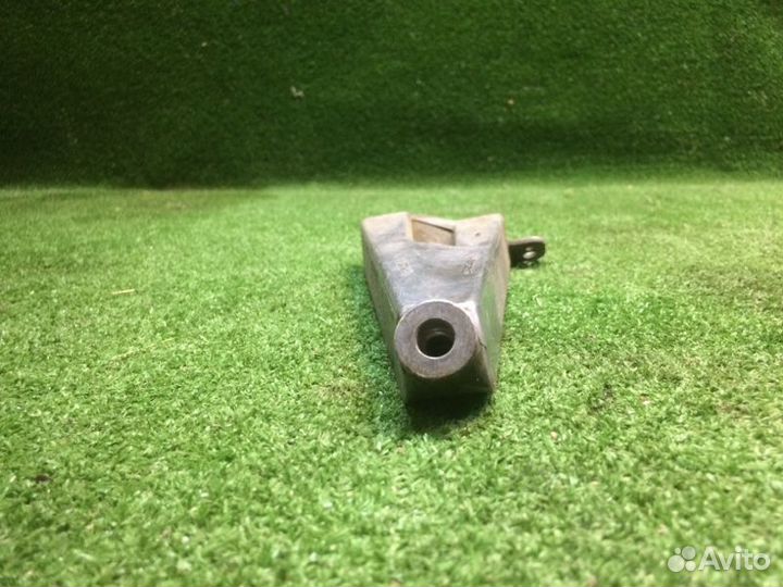 Кронштейн гур Mercedes Clk Coupe C208 M111.944 200