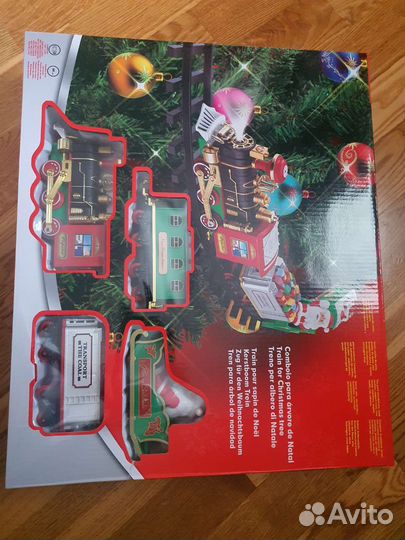 Поезд на/под новогоднюю ёлку