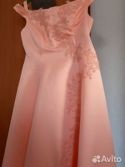 Платье вечернее