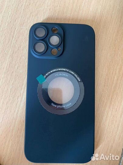 Чехол нового поколения на iPhone 13 Pro Max