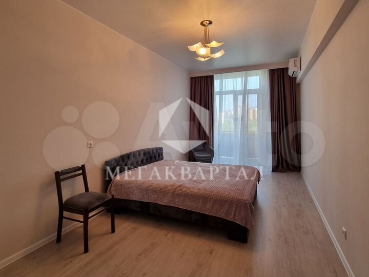 2-к. квартира, 65 м², 8/8 эт.