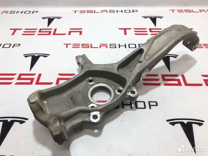 Кулак поворотный Tesla Model 3 2019 1044316-00-E