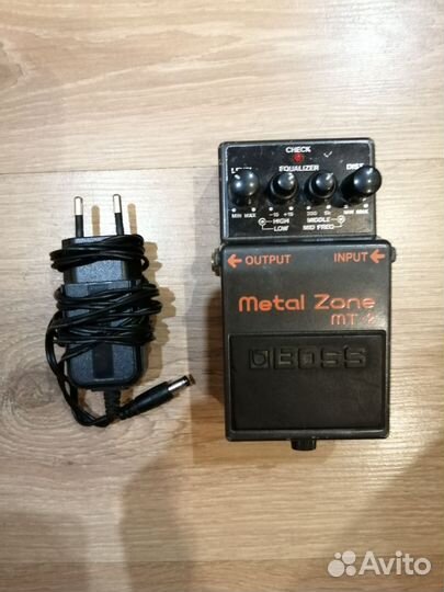 Гитарная педаль Boss metal zone + адаптер питания