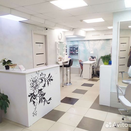 Мастер маникюра и педикюра