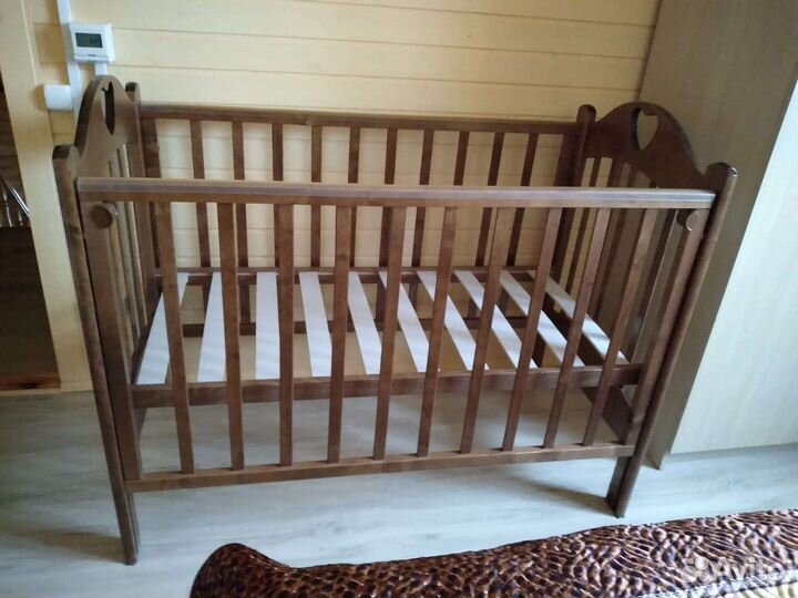 Кроватка детская