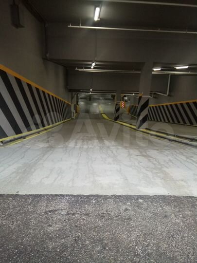 Машиноместо, 16 м²