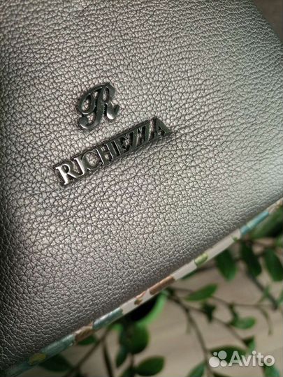 Стильная сумка бренда Richezza Италия