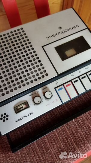 Магнитофон Электроника 324