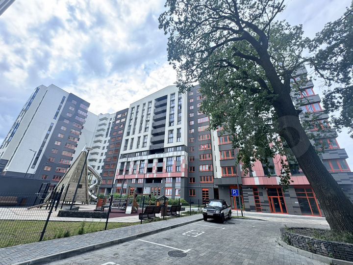 3-к. квартира, 89 м², 1/12 эт.