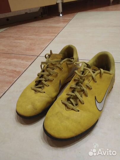 Футбольные бутсы nike mercurial