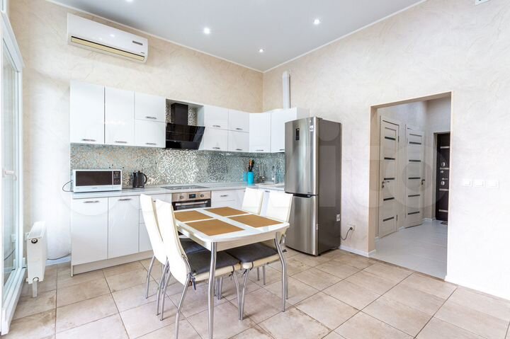 3-к. квартира, 73 м², 2/4 эт.