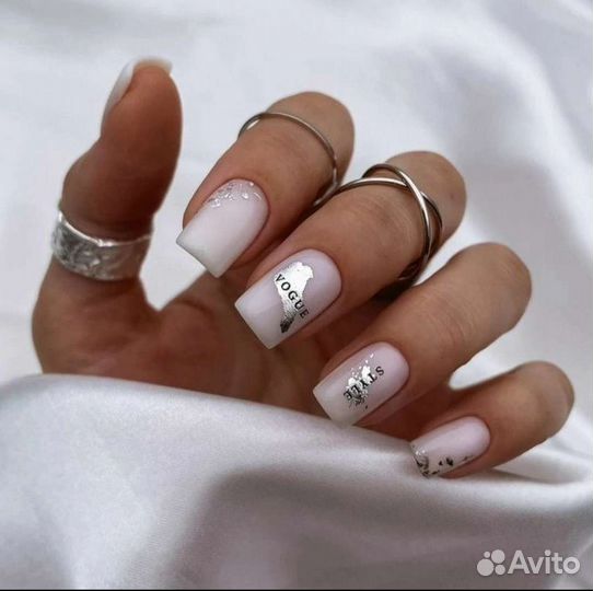 Маникюр/педикюр/наращивание