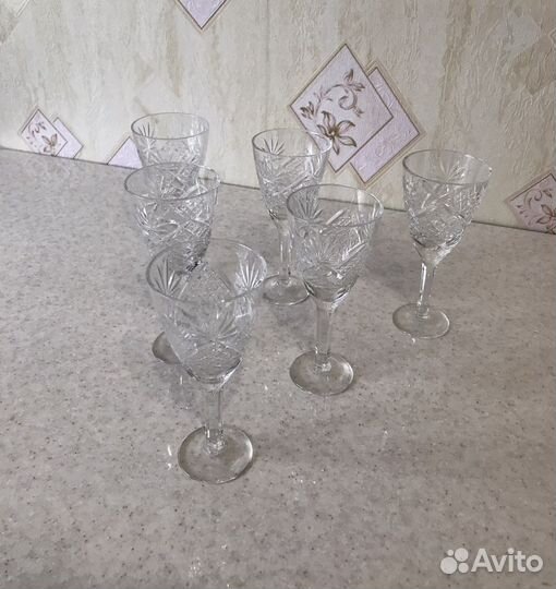 Хрустальные рюмки