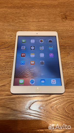 Apple iPad mini 64Gb Wi-Fi A1455