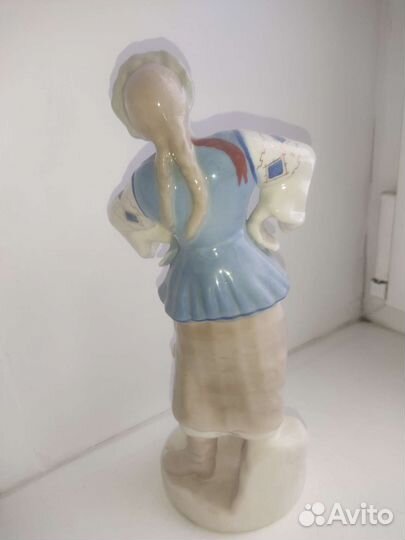 Статуэтка Украинский танец Артель Керамик