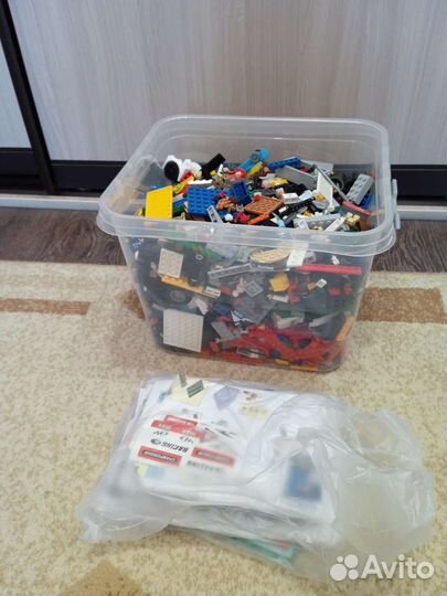 Конструктор лего вперемешку