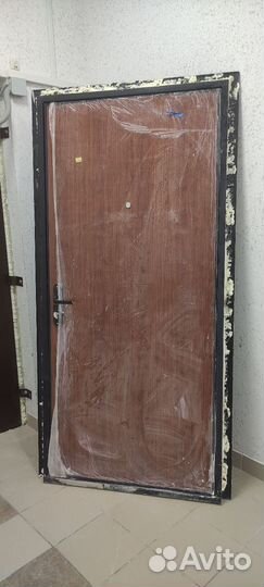 Дверь металлическая входная