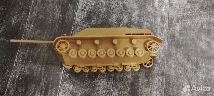 Сборные модели JagdPanzer IV и M1A1 Stuart