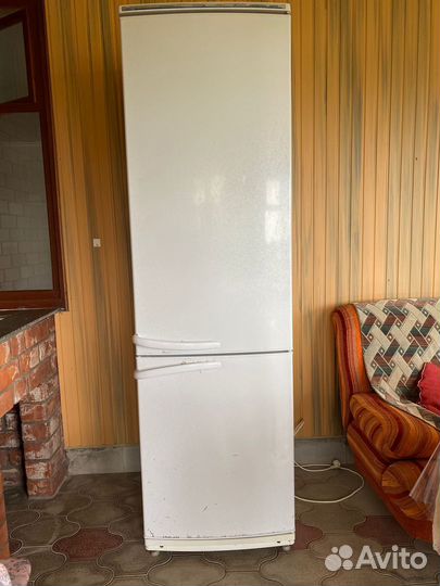 Холодильник бу
