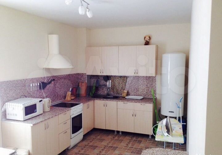 Комната 15 м² в 4-к., 1/2 эт.