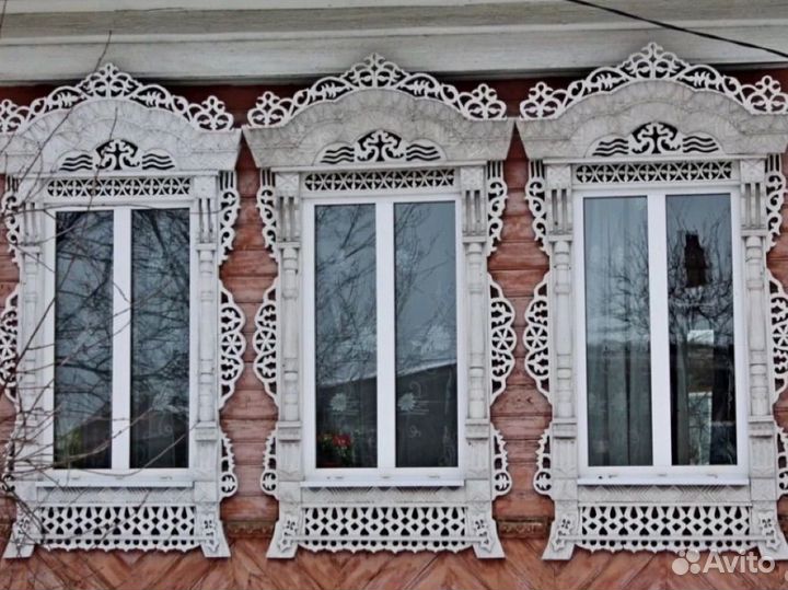 Резные наличники на окно-Ясень,коньки,ставни