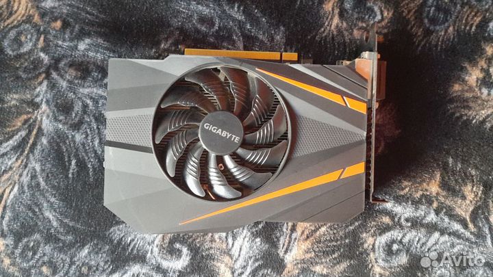 Видеокарты GeForce GTX 1060 Mini ITX 6GB