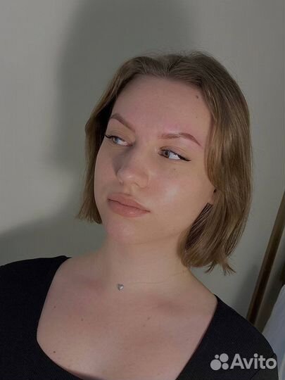 Ламинирование ресниц и архитектура бровей