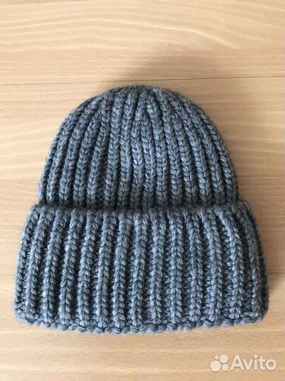 Шапка новая, утеплённая с флисом, разного цвета