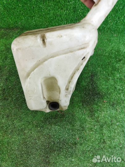 Бачок омывателя Mazda 2 DY 2S61-17618-AH