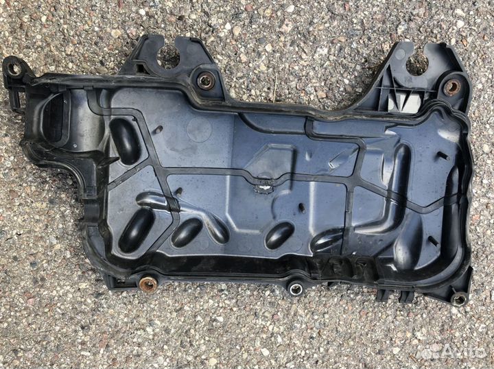 Крышка двигателя Рено трафик 2, Орель виваро