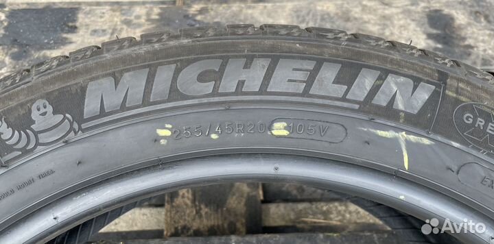 Michelin Latitude Sport 3 255/45 R20