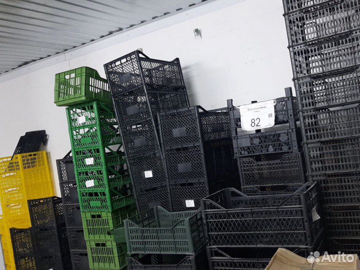 Пластиковые ящики для хранения бу