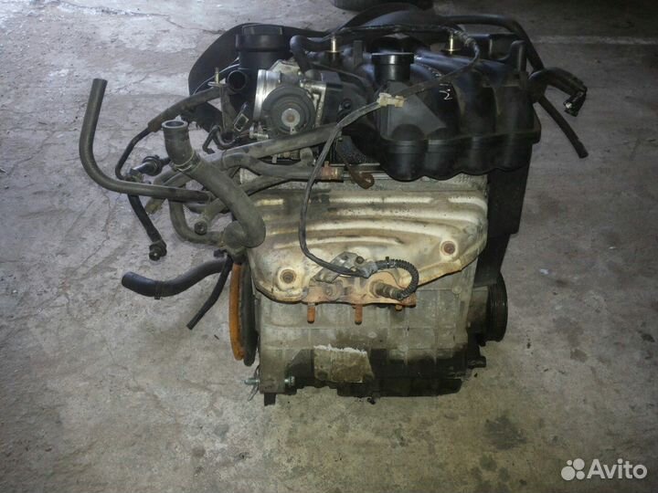 Двигатель Audi A3 8L 1.6 AKL