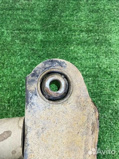 Рычаг нижний Mazda Mazda 3 (BL) 2008-2013г BL